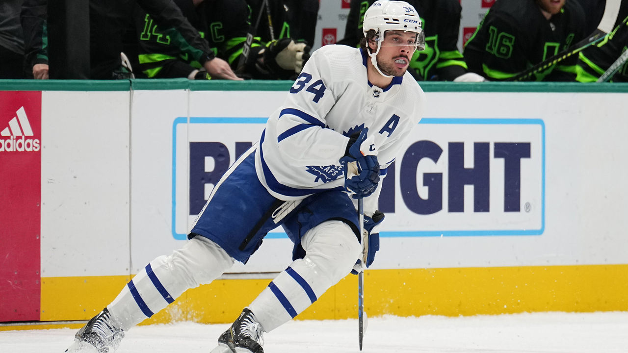 DALLAS, TX - APRIL 7: Auston Matthews #34 of the Toronto Maple Leafs skates against the Dallas Stars at the American Airlines Center on April 7, 2022 in Dallas, Texas.