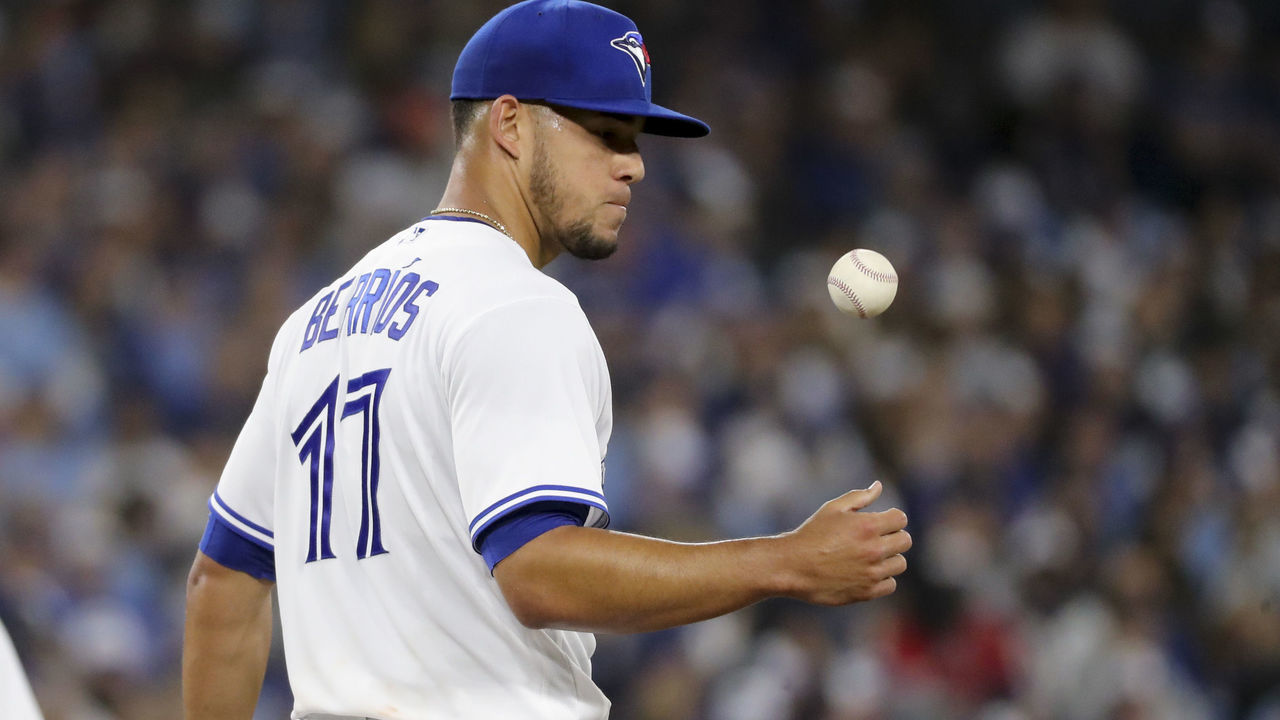TORONTO, ON - April 8 - Toronto Blue Jays starting pitcher Jose Berrios (17) waits for the Jays manager to come and take him out of the game in the first inning. The Toronto Blue Jays took on the Texas Rangers in MLB baseball action at the Rogers Centre. April 8 2022 (Richard Lautens/Toronto Star via Getty Images)