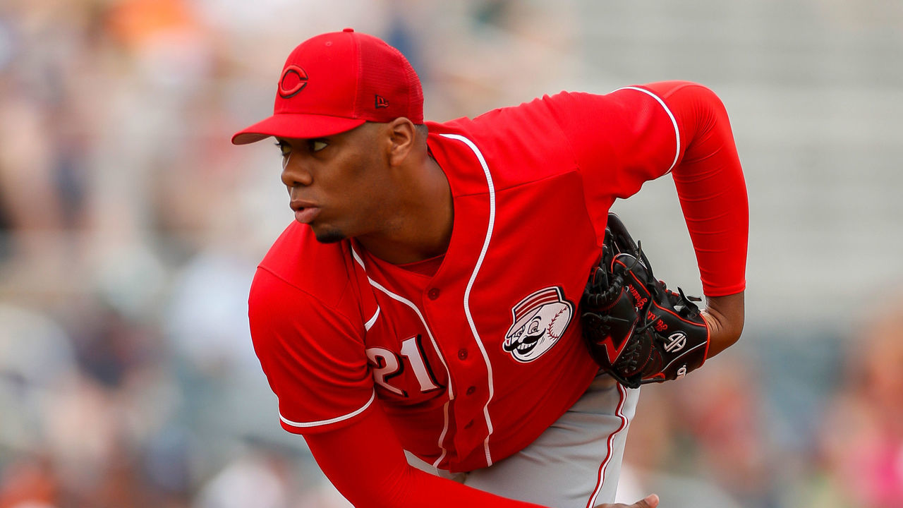 SCOTTSDALE, AZ - MARCH 26: Cincinnati Reds pitcher Hunter Greene (21) pitches the ball during a Spring Training Baseball game between the San Francisco Giants and Cincinnati Reds on March 26, 2022, at Scottsdale Stadium in Scottsdale, AZ.