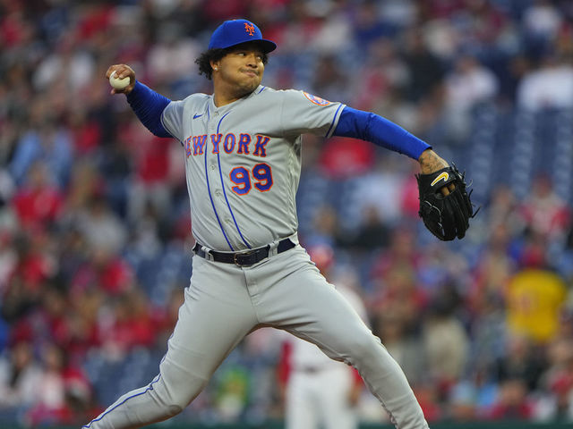 New York Mets' Taijuan Walker pitches during the first inning of a