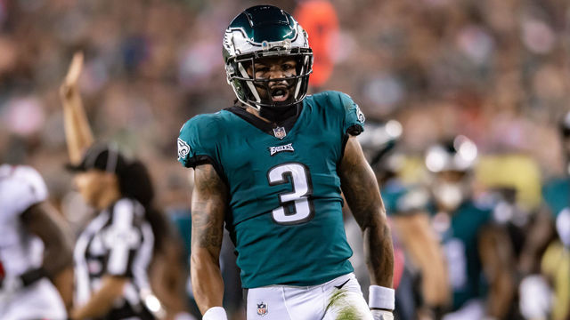PHILADELPHIA, PA - OCTOBER 14: Philadelphia Eagles cornerback Steven Nelson (3) reacts during the game between the Tampa Bay Buccaneers and Philadelphia Eagles on October 14, 2021 at Lincoln Financial Field in Philadelphia, PA.