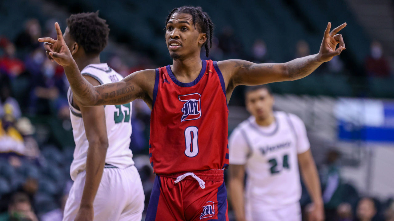 CLEVELAND, OH - JANUARY 15: Detroit Mercy Titans guard Antoine Davis (0) during the second half of the men's college basketball game between the Detroit Mercy Titans and Cleveland State Vikings on January 15, 2022, at the Wolstein Center in Cleveland, OH.