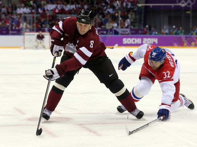 Sandis Ozolinsh announces retirement from professional hockey
