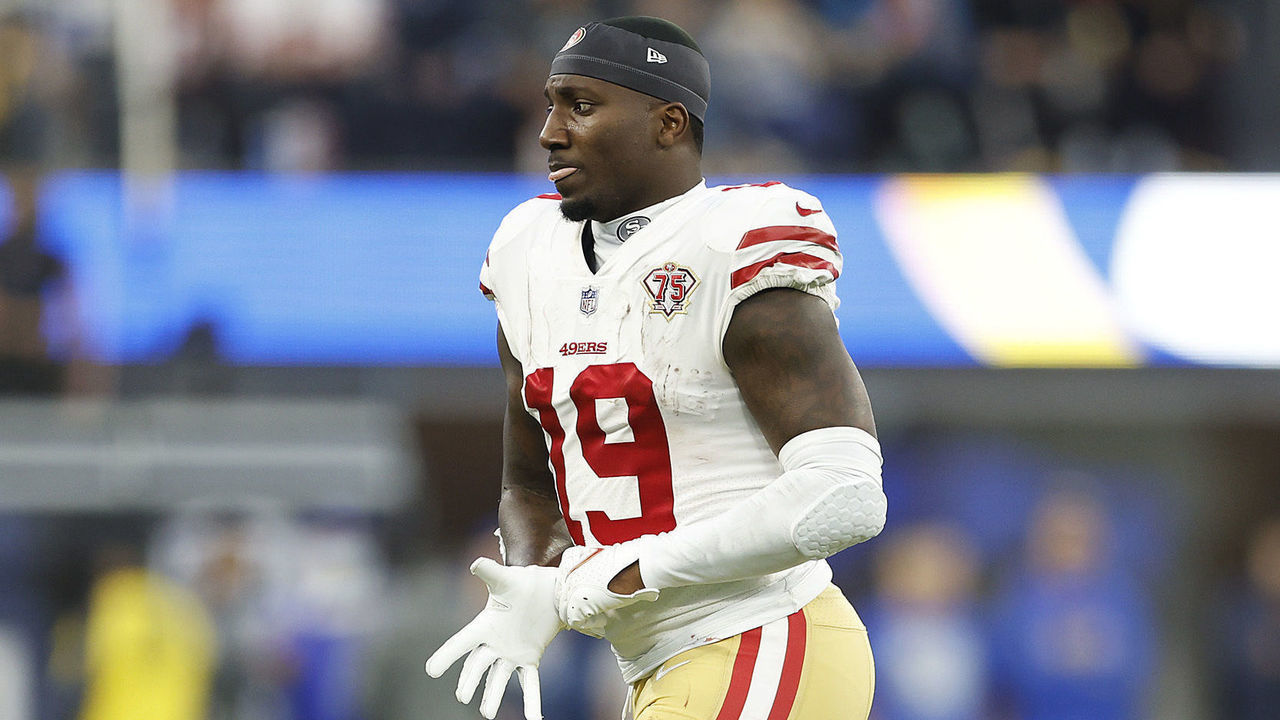 INGLEWOOD, CALIFORNIA - JANUARY 30: Deebo Samuel #19 of the San Francisco 49ers leaves the field after being hit after a catch in the second quarter against the Los Angeles Rams in the NFC Championship Game at SoFi Stadium on January 30, 2022 in Inglewood, California.