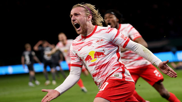 20 April 2022, Saxony, Leipzig: Soccer: DFB Cup, RB Leipzig - 1. FC Union Berlin, Semifinal, Red Bull Arena. Leipzig's Emil Forsberg celebrates after scoring the goal to make it 2:1. IMPORTANT NOTE: In accordance with the regulations of the DFL Deutsche Fußball Liga and the DFB Deutscher Fußball-Bund, it is prohibited to use or have used photographs taken in the stadium and/or of the match in the form of sequence pictures and/or video-like photo series. Photo: Jan Woitas/dpa