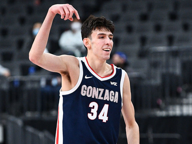 The Athletic - Chet Holmgren — the potential No. 1 pick — has officially  declared for the 2022 NBA Draft, he announced Thursday via Twitter. The  freshman averaged 14.1 PPG, 9.9 RPG