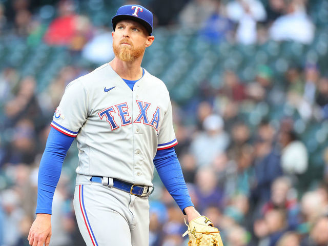 Rangers' Gray headed to IL with knee sprain | theScore