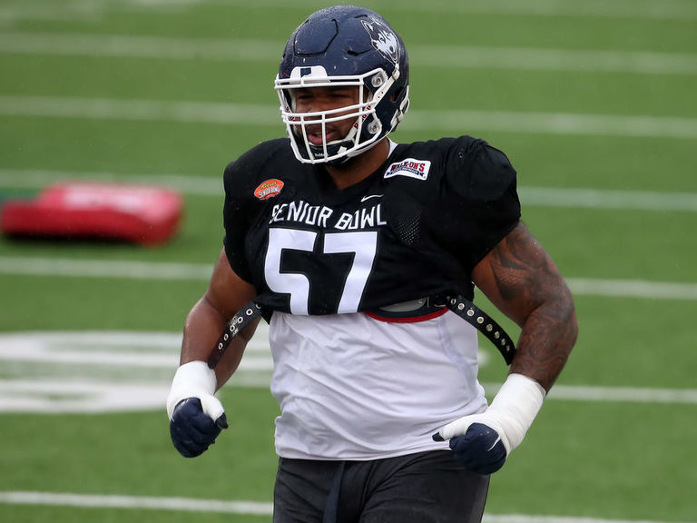 UConn defensive lineman Travis Jones selected by Baltimore Ravens in third  round of NFL Draft - The UConn Blog