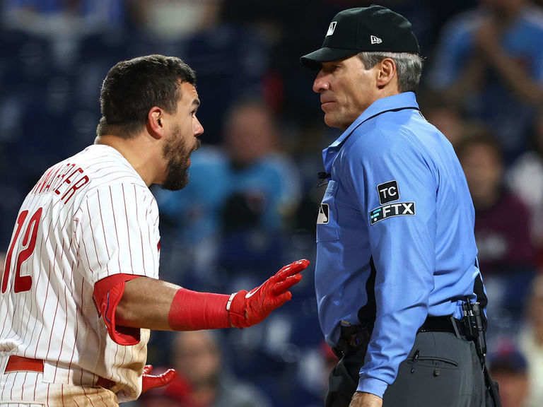 Kyle Schwarber takes accountability for key miscue, but Phillies