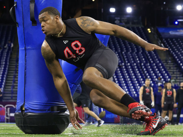 Who will Jaguars pick at No. 1 overall? Aidan Hutchinson, Travon