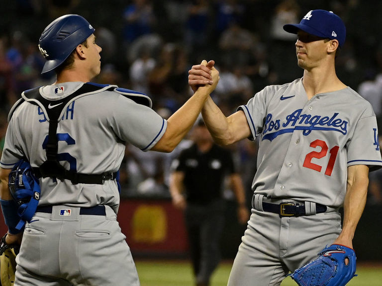 Buehler gets 1st career shutout, Dodgers blank D-backs 4-0 - The