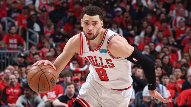 CHICAGO, IL - APRIL 24: Zach LaVine #8 of the Chicago Bulls drives to the basket during the game against the Milwaukee Bucks during Round 1 Game 4 of the 2022 NBA Playoffs on April 24, 2022 at United Center in Chicago, Illinois. Mandatory Copyright Notice: Copyright 2022 NBAE