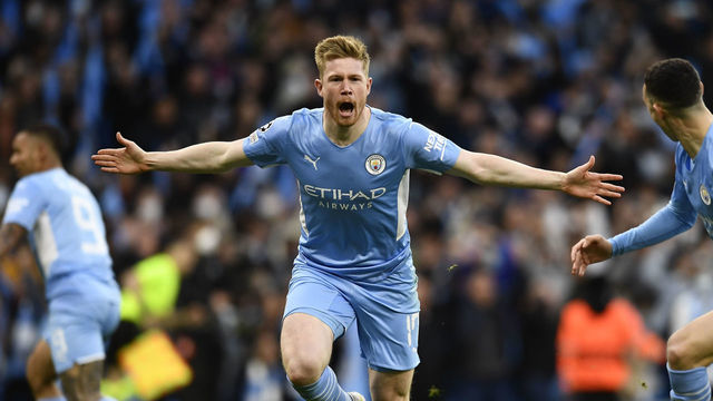 Kevin De Bruyne of Manchester City celebrates after scoring his sides first goal during the UEFA Champions League Semi Final Leg One match between Manchester City and Real Madrid at City of Manchester Stadium on April 26, 2022 in Manchester, United Kingdom.
