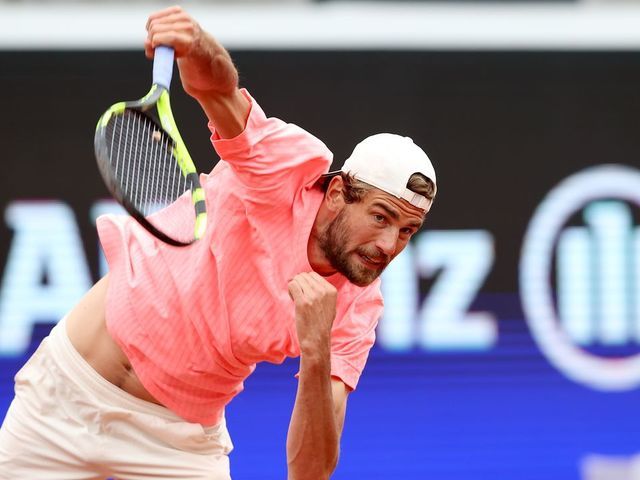 MUNICH, GERMANY - APRIL 26: Maxime Cressy of USA serves during his first round match against Daniel Evens of Great Britain on day four of the BMW Open by American Express at MTTC IPHITOS on April 26, 2022 in Munich, Germany.