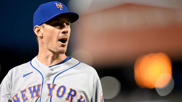 WASHINGTON, DC - APRIL 09: Chris Bassitt #40 of the New York Mets walks to the dugout during the game against the Washington Nationals at Nationals Park on April 09, 2022 in Washington, DC.