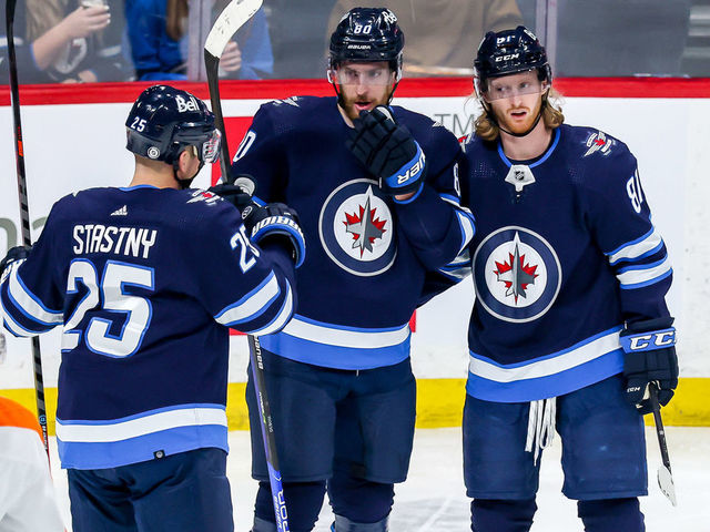 Flyers get shut out by the Winnipeg Jets, 4-0, in second-to-last game of  the season