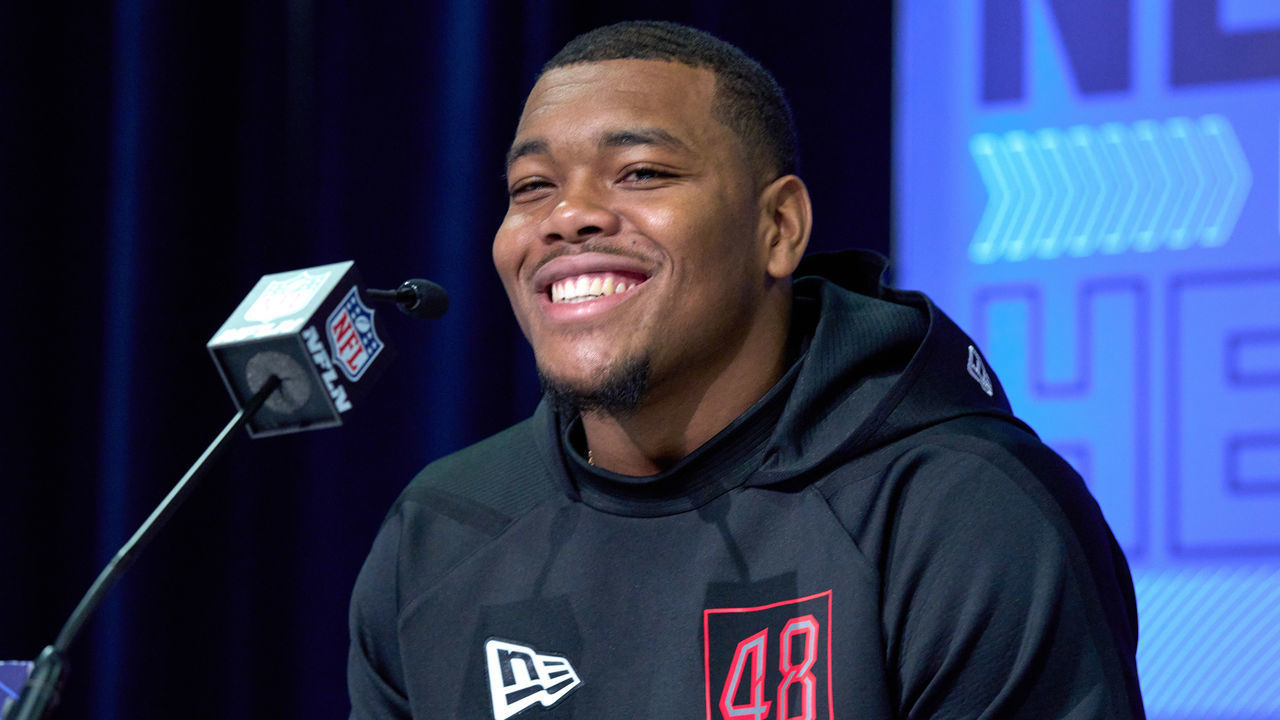 INDIANAPOLIS, IN - MARCH 04: Georgia defensive lineman Travon Walker answers questions from the media during the NFL Scouting Combine on March 4, 2022, at the Indiana Convention Center in Indianapolis, IN.