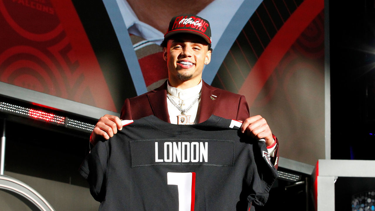 LAS VEGAS, NV - APRIL 28: Drake London, USC is selected as the number eight pick by the Atlanta Falcons during the NFL Draft on April 28, 2022 in Las Vegas, Nevada.