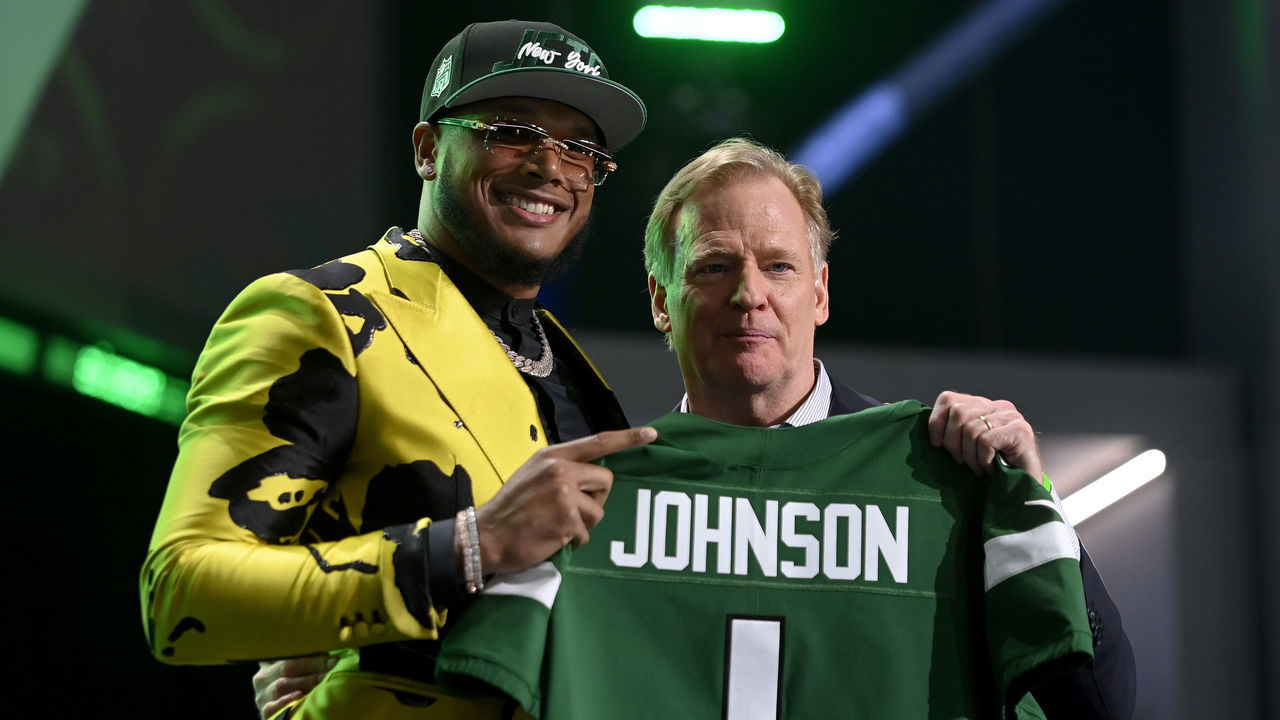 LAS VEGAS, NEVADA - APRIL 28: (L-R) Jermaine Johnson II poses with NFL Commissioner Roger Goodell onstage after being selected 26th by the New York Jets during round one of the 2022 NFL Draft on April 28, 2022 in Las Vegas, Nevada.