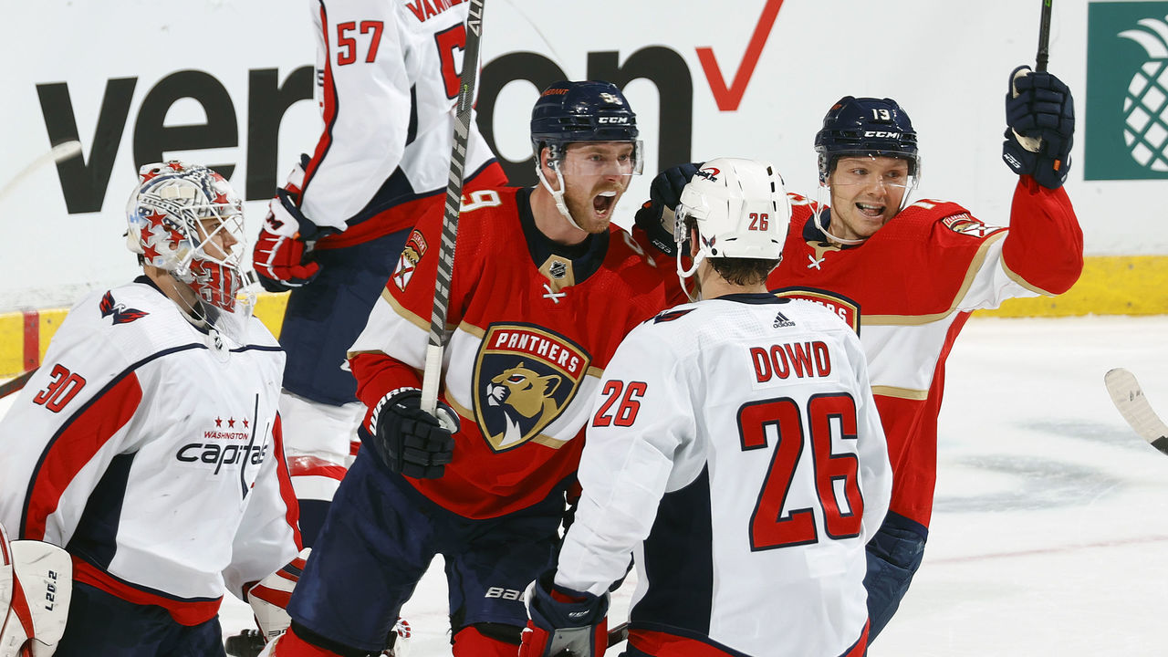 SUNRISE, FL - NOVEMBER 30: Sam Bennett #9 celebrates his goal to tie the game with Sam Reinhart #13 of the Florida Panthers against the Washington Capitals at the FLA Live Arena on November 30, 2021 in Sunrise, Florida.