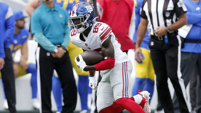 EAST RUTHERFORD, NEW JERSEY - OCTOBER 17: (NEW YORK DAILIES OUT) Kadarius Toney #89 of the New York Giants in action against the Los Angeles Rams at MetLife Stadium on October 17, 2021 in East Rutherford, New Jersey. The Rams defeated the Giants 38-11.