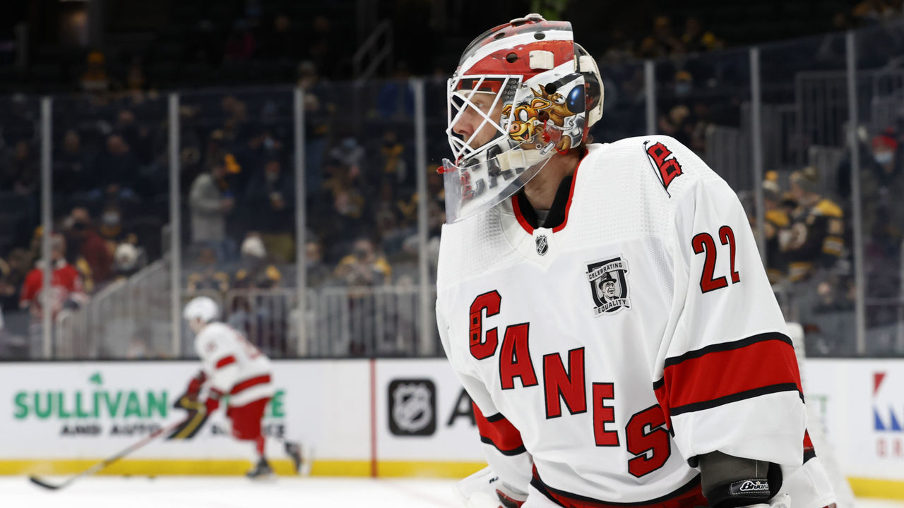 BOSTON, MA - JANUARY 18: Carolina Hurricanes goalie Antti Raanta (32) in warm up before a game between the Boston Bruins and the Carolina Hurricanes on January 18, 2022, at TD Garden in Boston, Massachusetts.