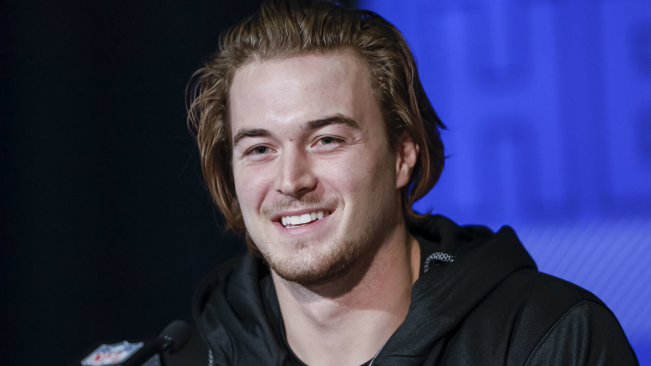 INDIANAPOLIS, IN - MAR 02: Kenny Pickett #QB11 of the Pittsburgh Panthers speaks to reporters during the NFL Draft Combine at the Indiana Convention Center on March 2, 2022 in Indianapolis, Indiana.
