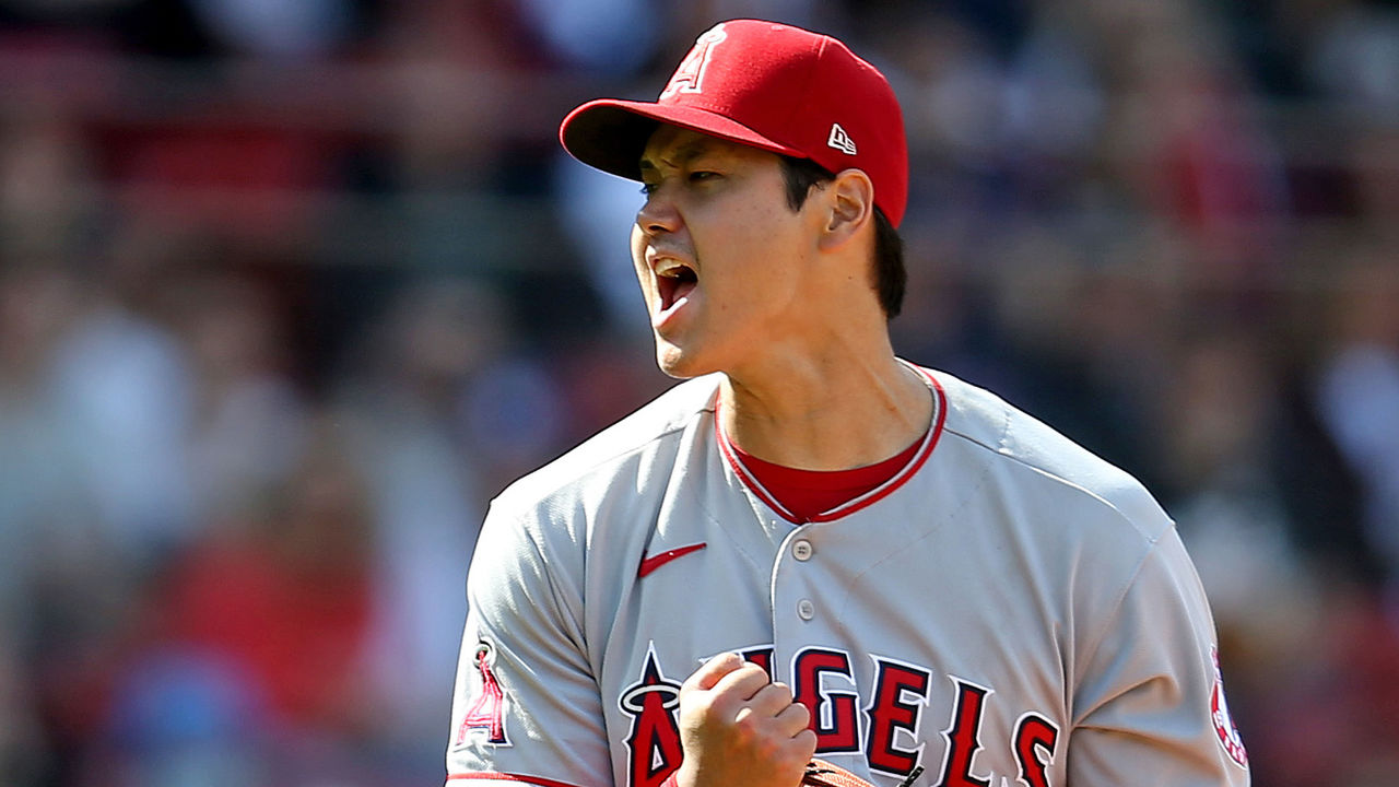 Shohei Ohtani knocked his own number off the Green Monster scoreboard