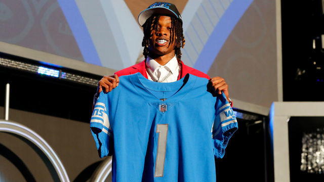 LAS VEGAS, NV - APRIL 28: Jameson Williams, Alabama, is selected as the number 12 pick by the Detroit Lions during the NFL Draft on April 28, 2022 in Las Vegas, Nevada.