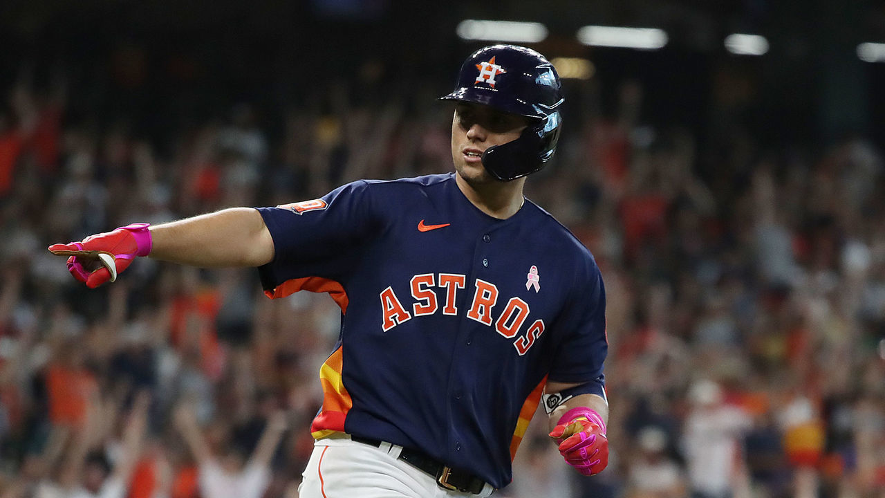 HOUSTON, TEXAS - MAY 08: Aledmys Diaz #16 of the Houston Astros hits a grand slam in the third inning against the Detroit Tigers at Minute Maid Park on May 08, 2022 in Houston, Texas.