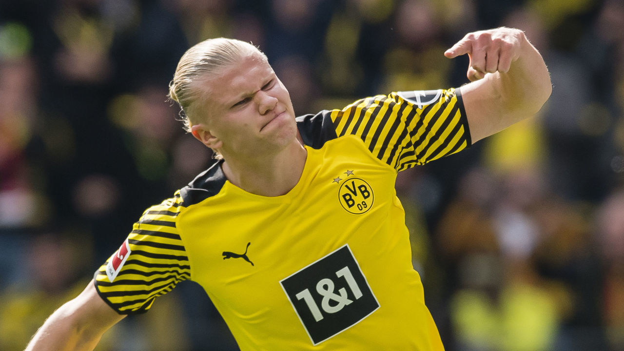 DORTMUND, GERMANY - APRIL 30: Erling Haaland of Borussia Dortmund cheers after scoring his second goal of Borussia Dortmund during the Bundesliga match between Borussia Dortmund and VFL Bochum at Signal Iduna Park on April 30, 2022 in Dortmund, Germany.