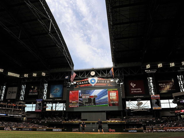 How often do teams open their retractable roofs?