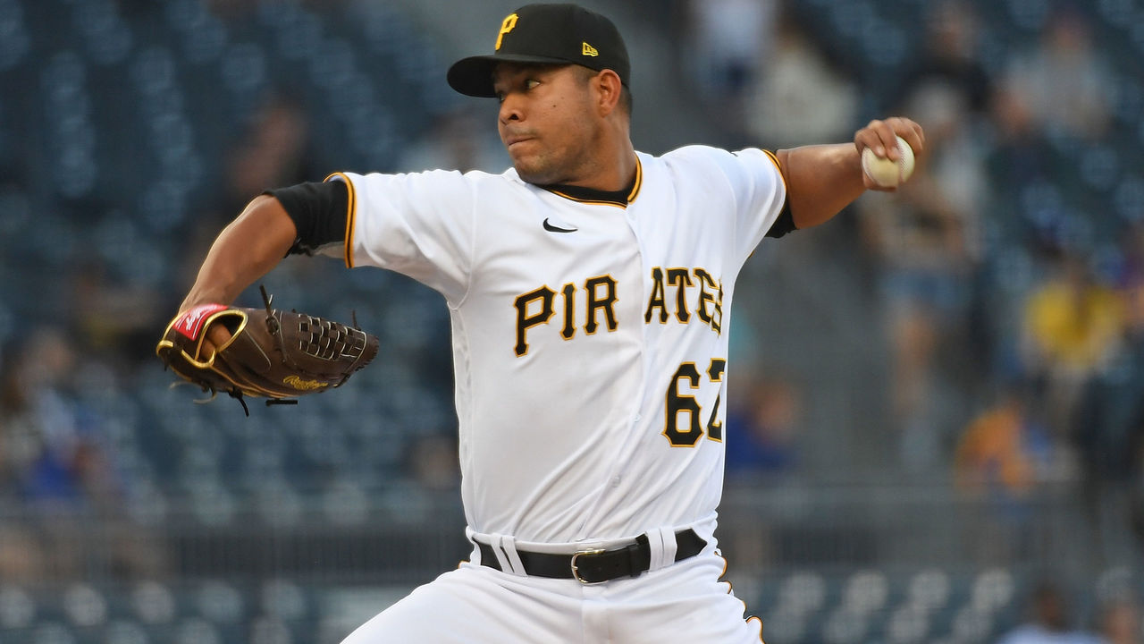 Jose Quintana becomes first Pittsburgh Pirates starter to collect