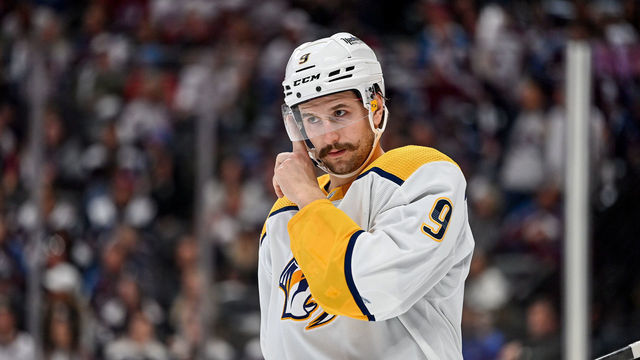 DENVER, CO - MAY 05: Nashville Predators left wing Filip Forsberg (9) clears his face shield during a Stanley Cup Playoffs round 1 game between the Nashville Predators and the Colorado Avalanche at Ball Arena in Denver, Colorado on May 5, 2022.