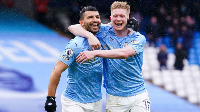 MANCHESTER, ENGLAND - MAY 23: Sergio Aguero of Manchester City celebrates after scoring his teams first goal during the Premier League match between Manchester City and Everton at Etihad Stadium on May 23, 2021 in Manchester, England. A limited number of fans will be allowed into Premier League stadiums as Coronavirus restrictions begin to ease in the UK following the COVID-19 pandemic.
