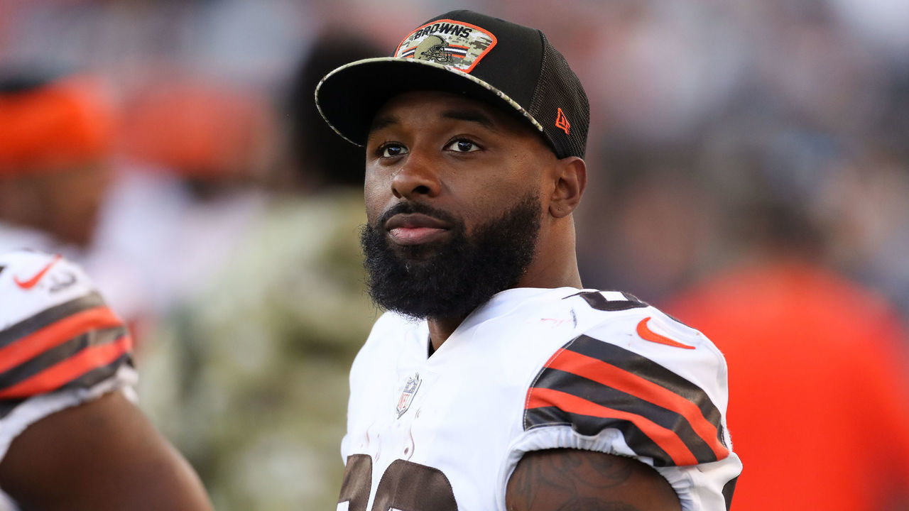 CINCINNATI, OH - NOVEMBER 07: Cleveland Browns wide receiver Jarvis Landry (80) looks at the scoreboard during the game against the Cleveland Browns and the Cincinnati Bengals on November 7, 2021, at Paul Brown Stadium in Cincinnati, OH.