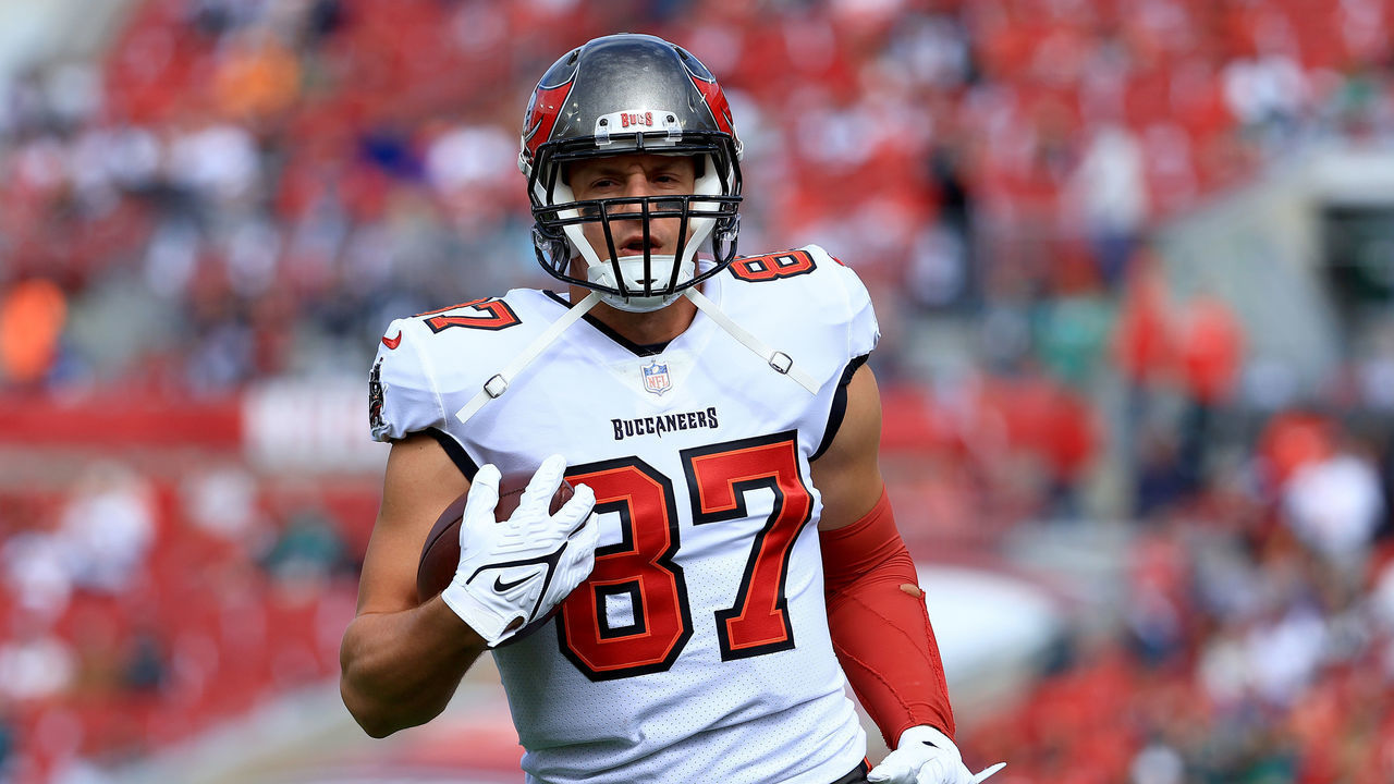 TAMPA, FLORIDA - JANUARY 16: Rob Gronkowski #87 of the Tampa Bay Buccaneers warms up prior to the NFC Wild Card Playoff game against the Philadelphia Eagles at Raymond James Stadium on January 16, 2022 in Tampa, Florida.