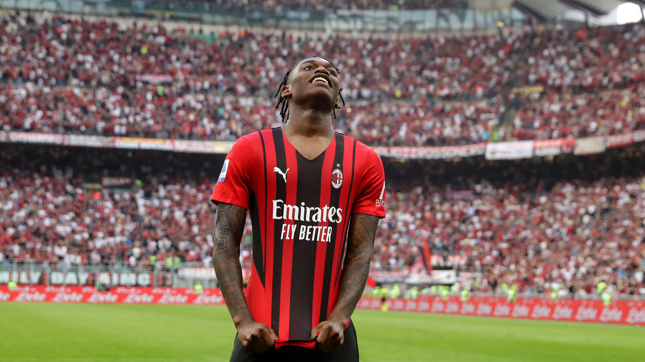 MILAN, ITALY - MAY 15: Rafael Leao of AC Milan celebrates after scoring to give the side a 2-0 lead during the Serie A match between AC Milan and Atalanta BC at Stadio Giuseppe Meazza on May 15, 2022 in Milan, Italy.