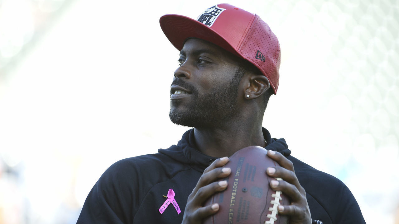 CARSON, CA - OCTOBER 13: Former NFL quarterback Michael Vick stands on the field before a game between the Pittsburgh Steelers and the Los Angeles Chargers at Dignity Health Sports Park October 13, 2019 in Carson, California.