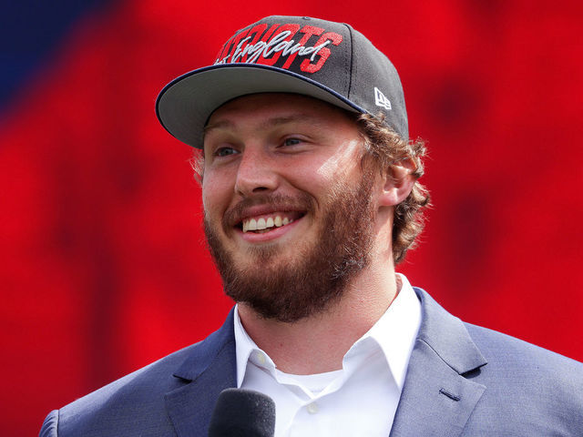 Cole Strange introduced as Patriots 2022 first-round pick