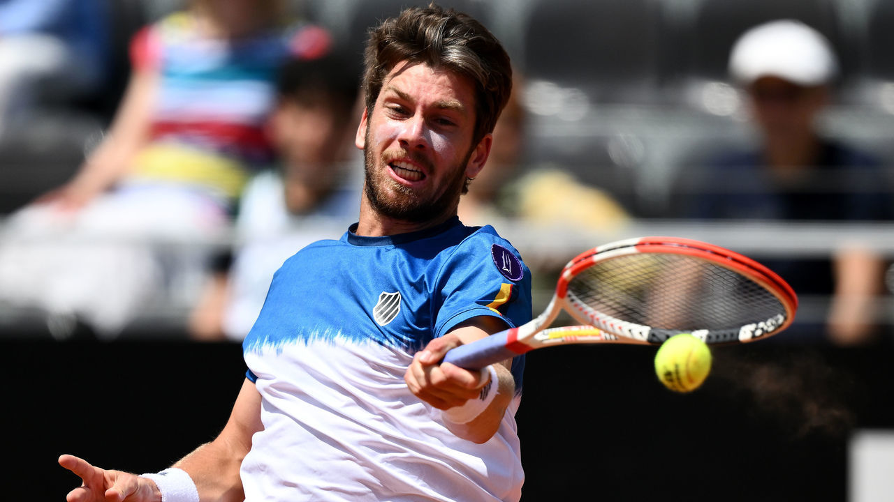 FORO ITALICO, ROME, ITALY - 2022/05/10: Cameron Norrie of Great Britain returns to Luca Nardi of Italy during their first round match at the Internazionali BNL D'Italia tennis tournament. Norrie won 6-4, 6-4 over Nardi.