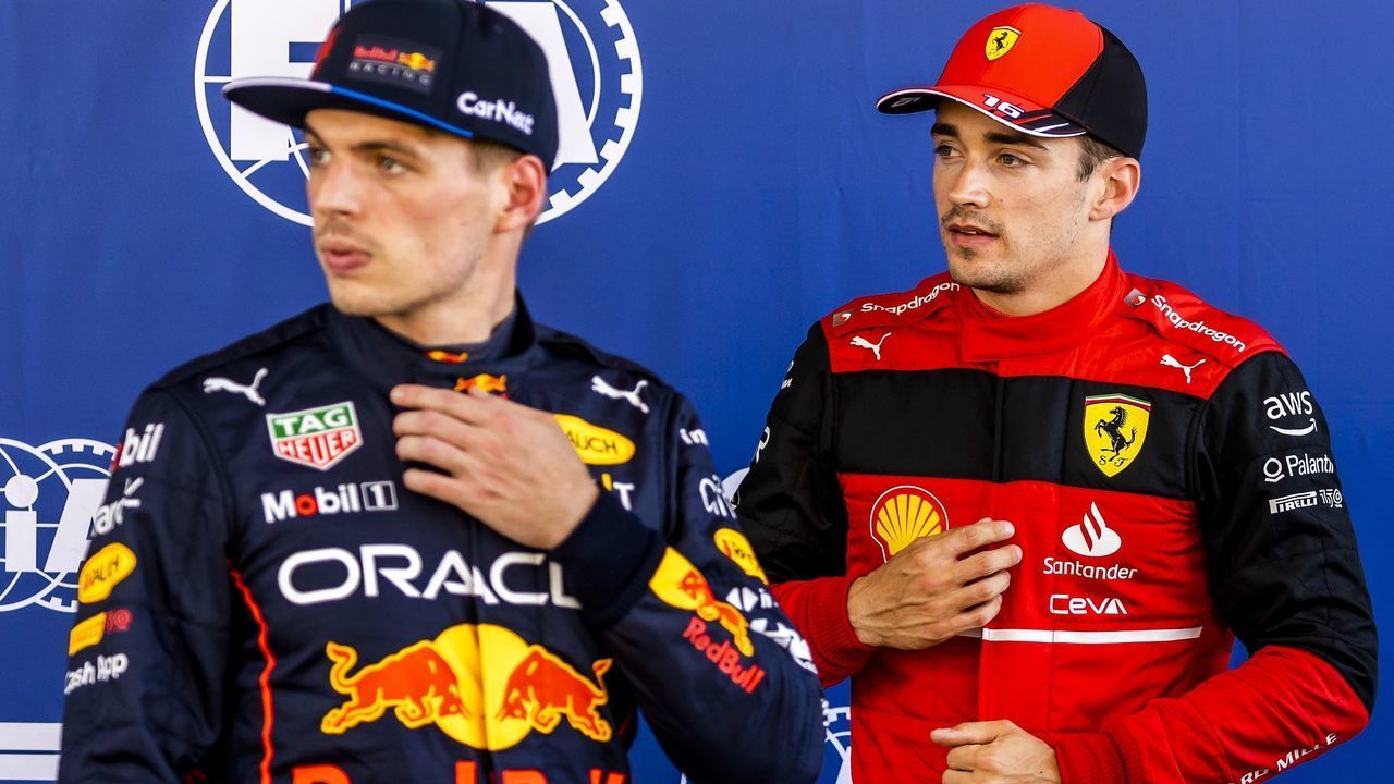 BARCELONA - Charles Leclerc (Ferrari) and Max Verstappen (Oracle Red Bull Racing) after qualifying ahead of the F1 Grand Prix of Spain at Circuit de Barcelona-Catalunya on May 21, 2022 in Barcelona, Spain. REMKO DE WAAL