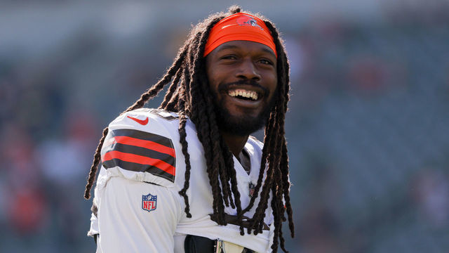 CINCINNATI, OHIO - NOVEMBER 07: Jadeveon Clowney #90 of the Cleveland Browns looks on before the game against the Cincinnati Bengals at Paul Brown Stadium on November 07, 2021 in Cincinnati, Ohio.