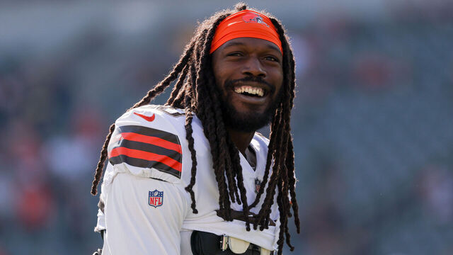 CINCINNATI, OHIO - NOVEMBER 07: Jadeveon Clowney #90 of the Cleveland Browns looks on before the game against the Cincinnati Bengals at Paul Brown Stadium on November 07, 2021 in Cincinnati, Ohio.