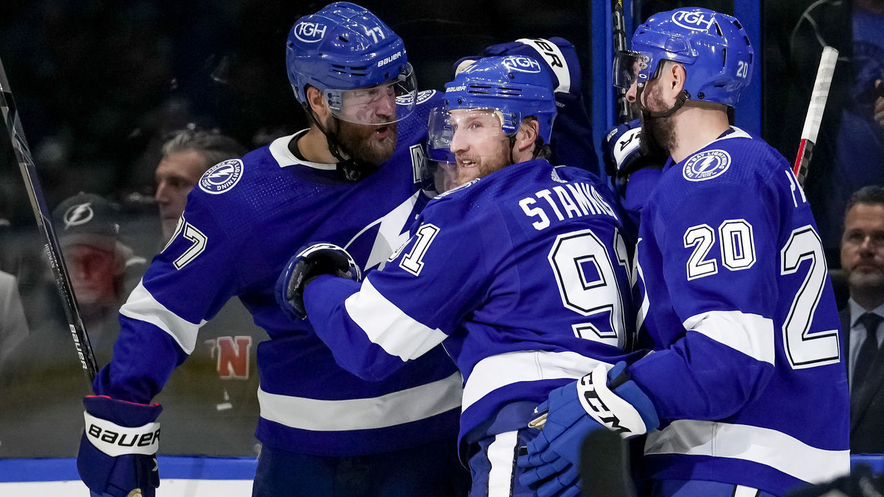 TAMPA, FL - MAY 22: Tampa Bay Lightning center Steven Stamkos (91) scores a goal and celebrates during the NHL Hockey game 3 of the 2nd round of the Stanley Cup Playoffs between Tampa Bay Lightning and the Florida Panthers on May 22, 2022 at Amalie Arena in Tampa Florida