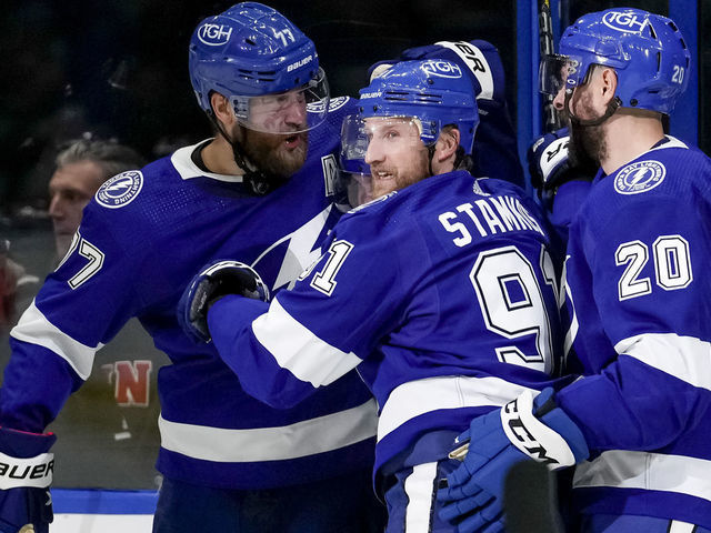 Tampa Bay sweeps Florida in NHL playoffs