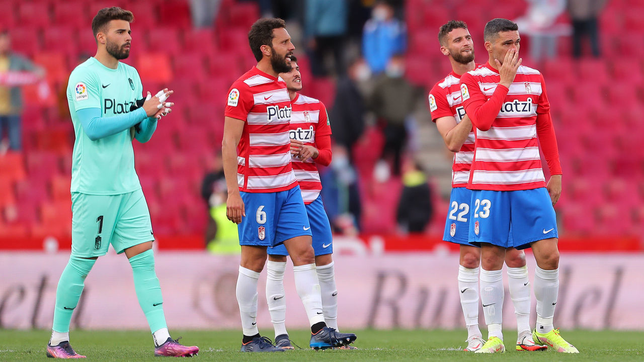 GRANADA, SPAIN - MARCH 12: Granada CF players look dejected following their side's defeat in the LaLiga Santander match between Granada CF and Elche CF at Nuevo Estadio de Los Carmenes on March 12, 2022 in Granada, Spain.