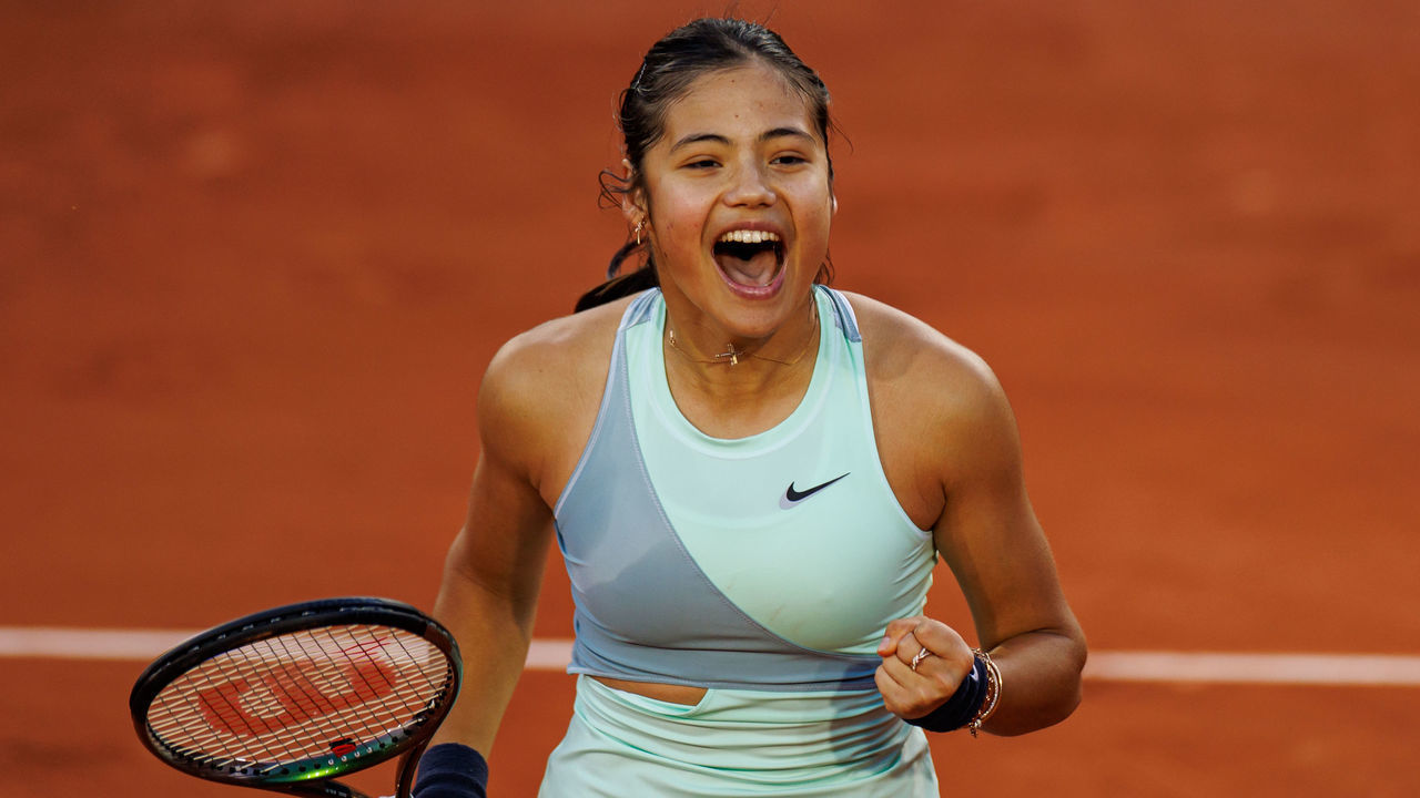 PARIS, FRANCE - MAY 23: Emma Raducanu of Great Britain celebrates her victory over Linda Noskova of the Czech Republic in the first round of the women's singles at Roland Garros on May 23, 2022 in Paris, France.