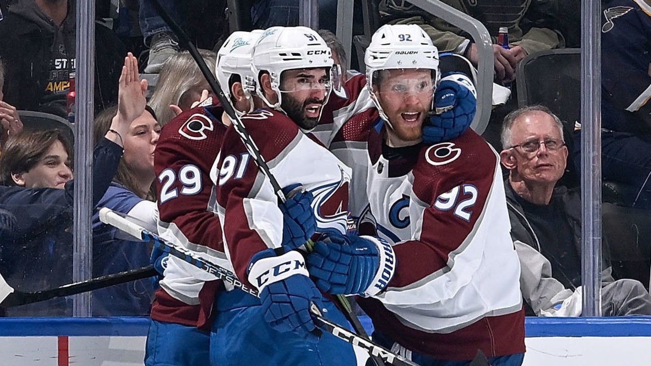 ST. LOUIS, MO - May 21: Nazem Kadri #91 of the Colorado Avalanche is congratulated after scoring a goal against the St. Louis Blues in Game Three of the Second Round of the 2022 Stanley Cup Playoffs at the Enterprise Center on May 21, 2022 in St. Louis, Missouri.