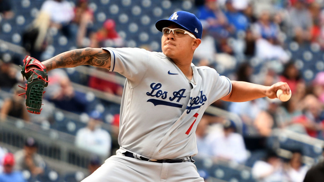 WASHINGTON, DC - MAY 25: Julio Urias #7 of the Los Angeles Dodgers pitches in the first inning against the Washington Nationals at Nationals Park on May 25, 2022 in Washington DC.